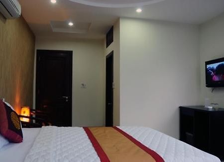Canh Buom Hotel Danang Room photo